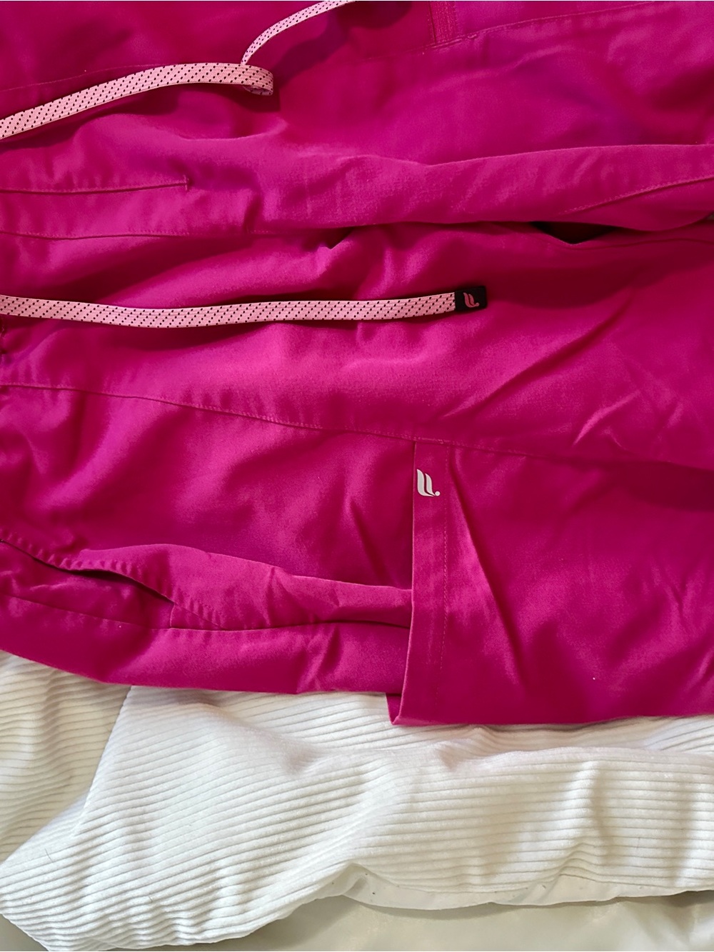 Fabletics Hibiscus High Rise On-Call Scrub Joggers - Picture 8 of 16